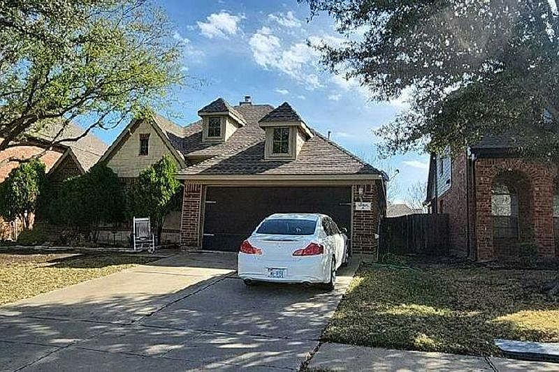 2nd image of 12800 Outlook Ave