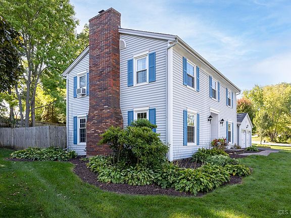 3rd image of 5057 Whittier Ln