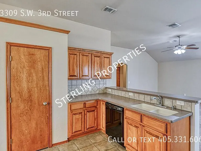 13309 SW 3rd St — Photo 10