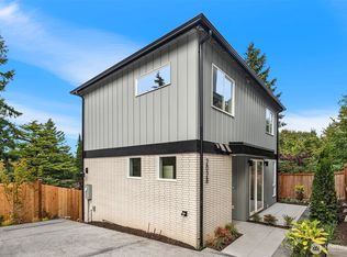 2028 NE 123rd St, Seattle, WA 98125