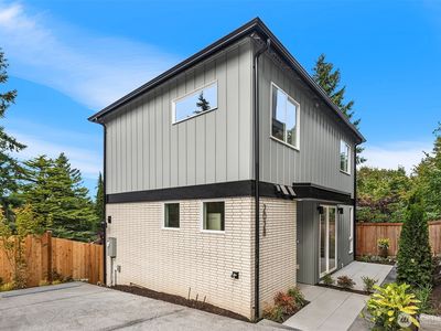 2028 NE 123rd Street, Seattle, WA, 98125