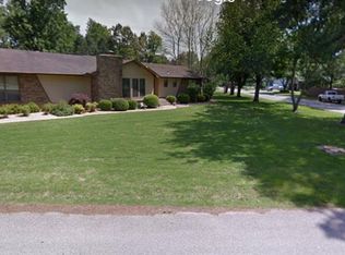 110 W South Dr, Rogers, AR 72756