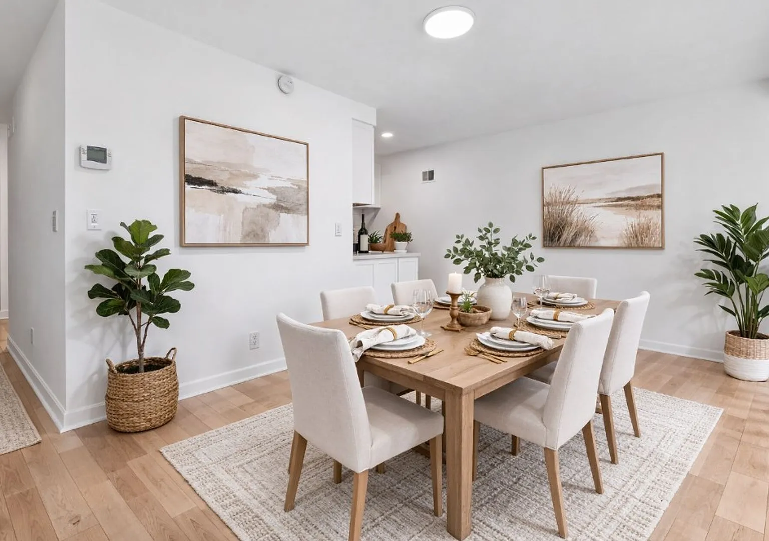 Village in the Park Apartments — Photo 3