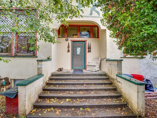 4001 F St, Eureka, CA 95503