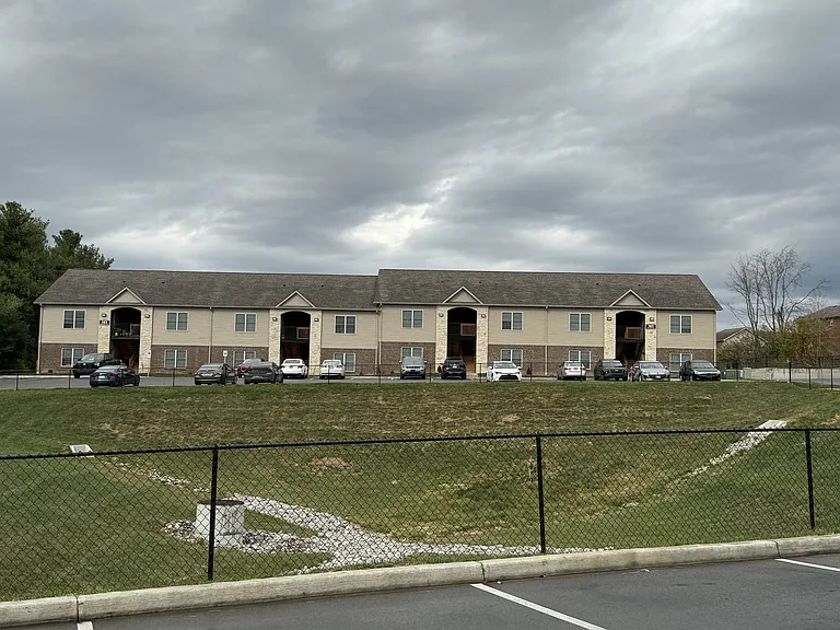 Fountain Brook Apartments — Photo 14