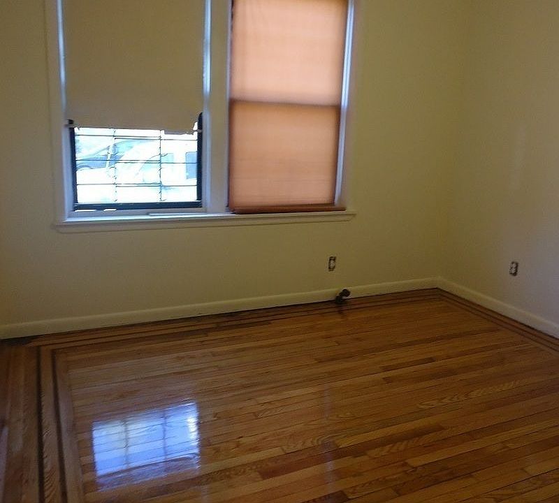 1st image of 3277 32nd St APT 1F