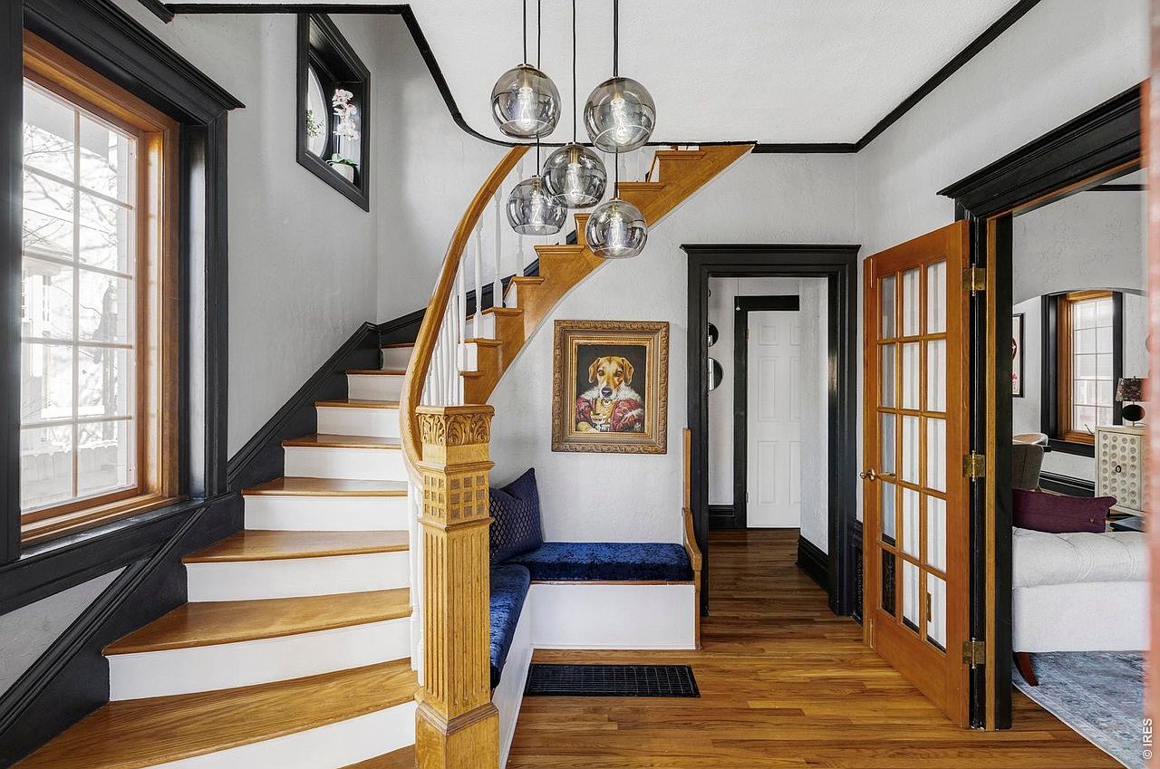 742 N Downing St - Photo 2