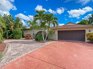 5113 Santa Rosa Ct, Cape Coral, FL 33904