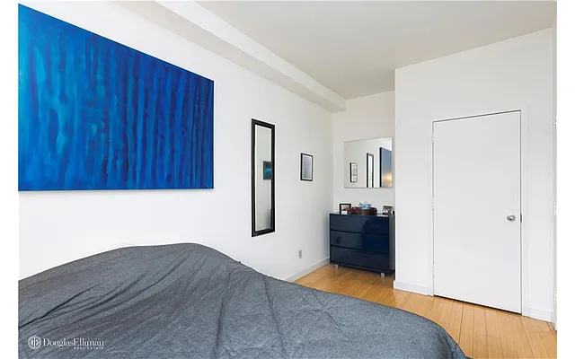 Rented by Douglas Elliman | media 7