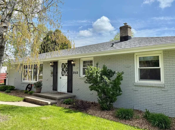 2512 N Division St, Appleton, WI 54911