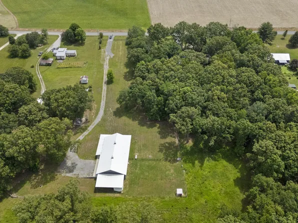 311 Nash Ln, Estill Springs, TN 37330
