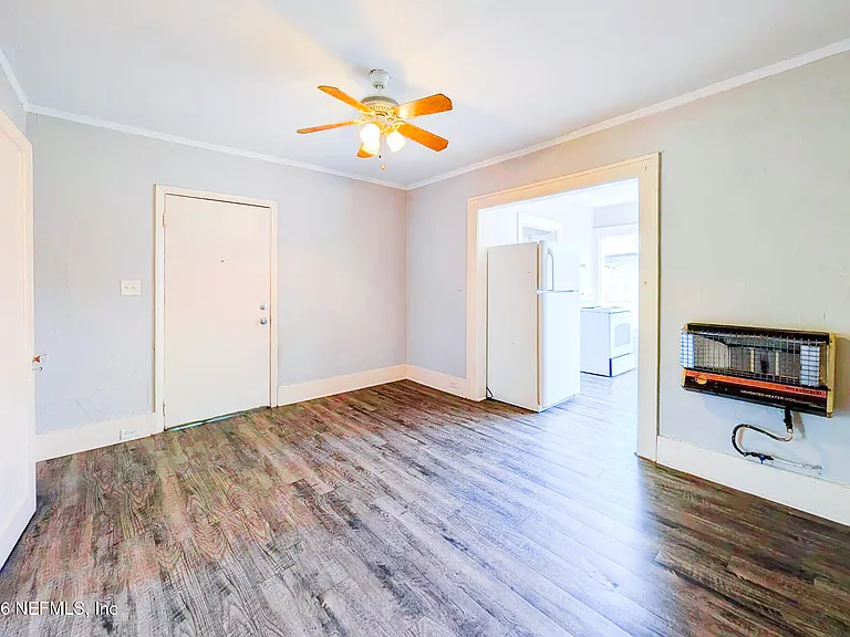 2022 Dellwood Ave #2 — Photo 9