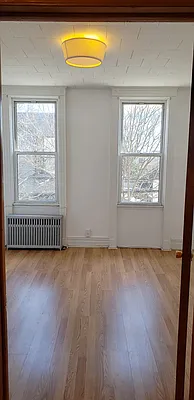 Rented by MCR Realty | media 5