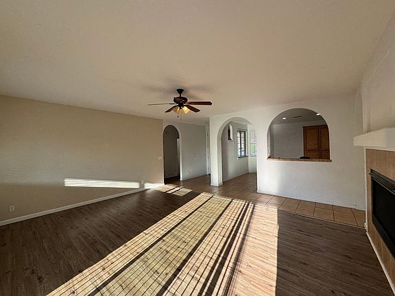3rd image of 233 San Lorenzo St