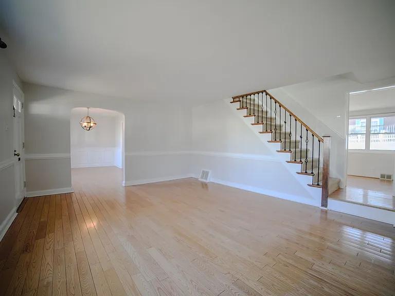 213 Heatherwood Rd — Photo 9