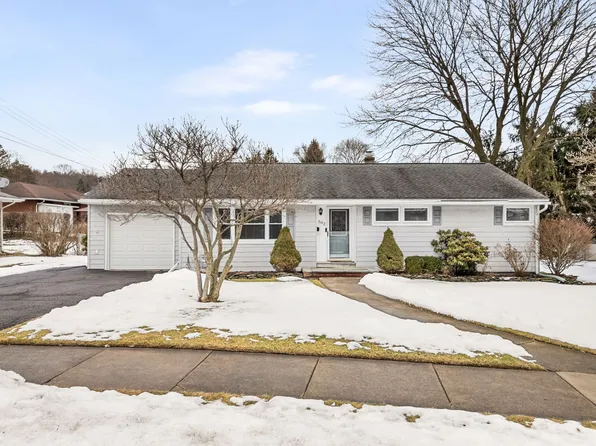 502 Winston Dr, Endwell, NY 13760
