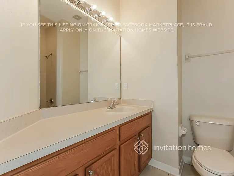 8716 Sandy Plains Dr — Photo 14