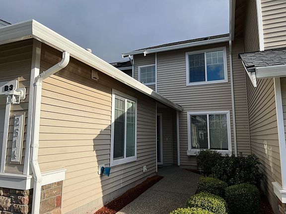 3rd image of 2514 85th Dr NE Unit B3