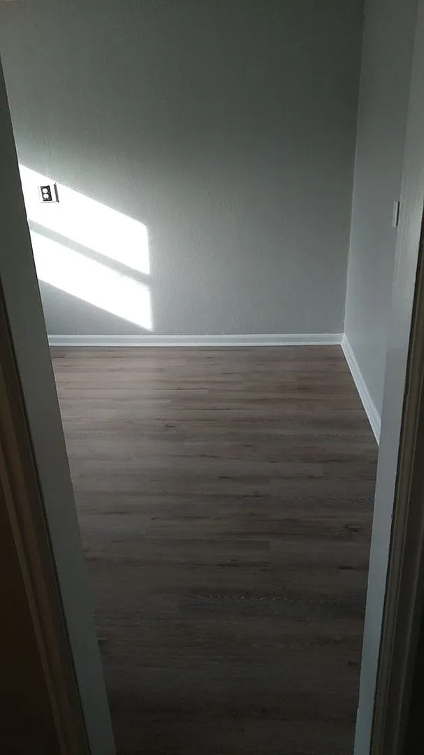Astro Apartments 2044-2050-2056 S Broadway — Photo 4