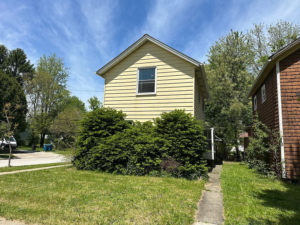1st image of 353 Harris St