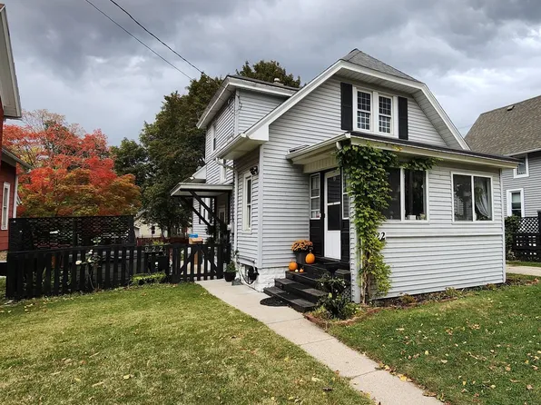 922 Linden STREET, Waukesha, WI 53186