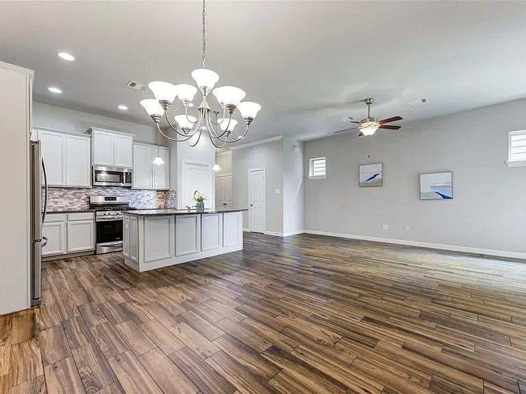 6011 Dark Kite Trl — Photo 9