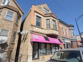 2202 W Belmont Ave, Chicago, IL