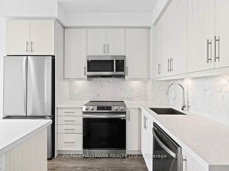 105 Oneida Cres #2607 — Photo 9
