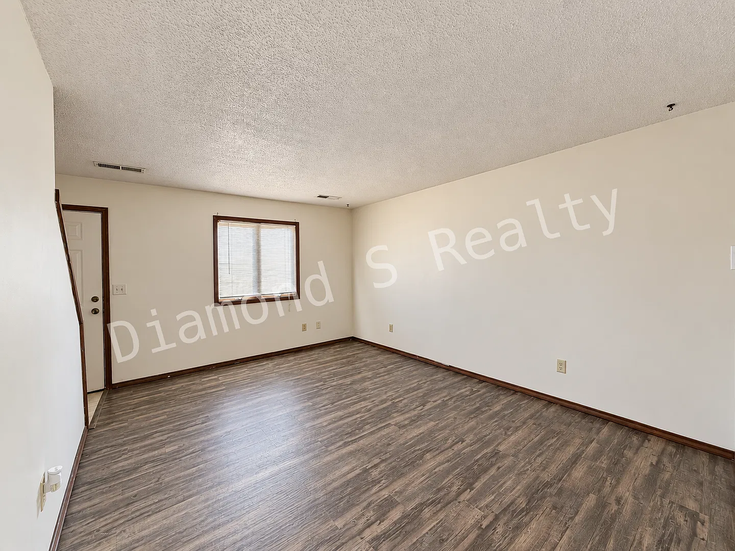Nixa Townhome - 2 Bed/1.5 Bath! — Photo 4