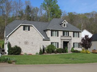 253 Killarney Rd, Winfield, WV 25213