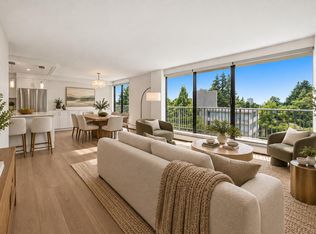 1745 Esquimalt Ave #802, West Vancouver, BC V7V 1R7