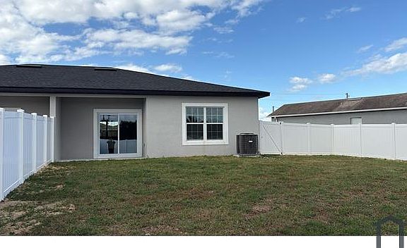 3rd image of 875 Colville Dr #34759