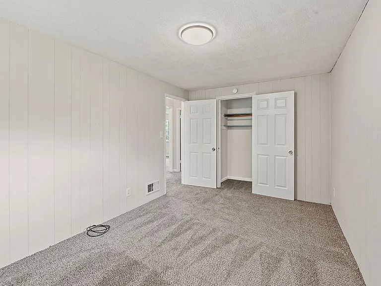 4220 Viewland Dr — Photo 14