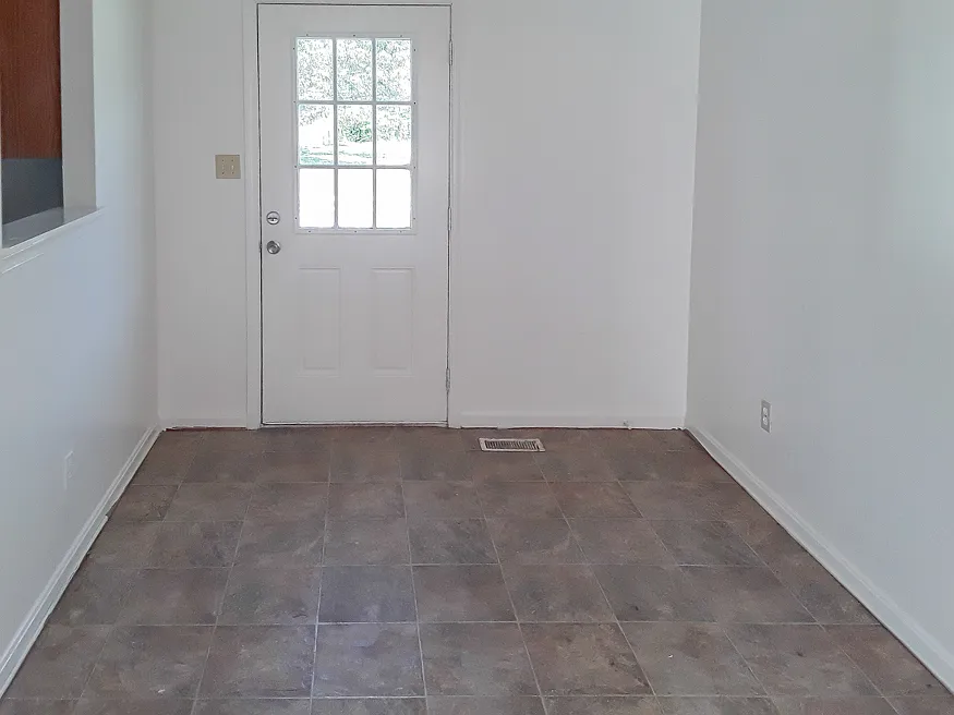 3 bed, 1200 sqft, $1,399 — Photo 3