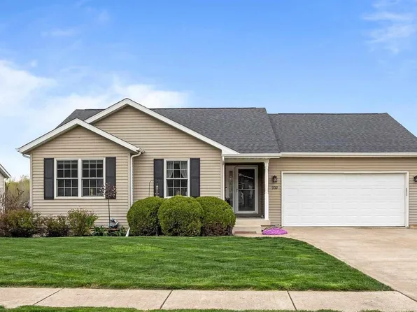 939 5th Avenue Dr, Andalusia, IL 61232