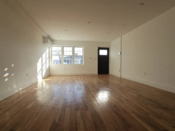 69-52 Hessler Avenue image 3 of 9