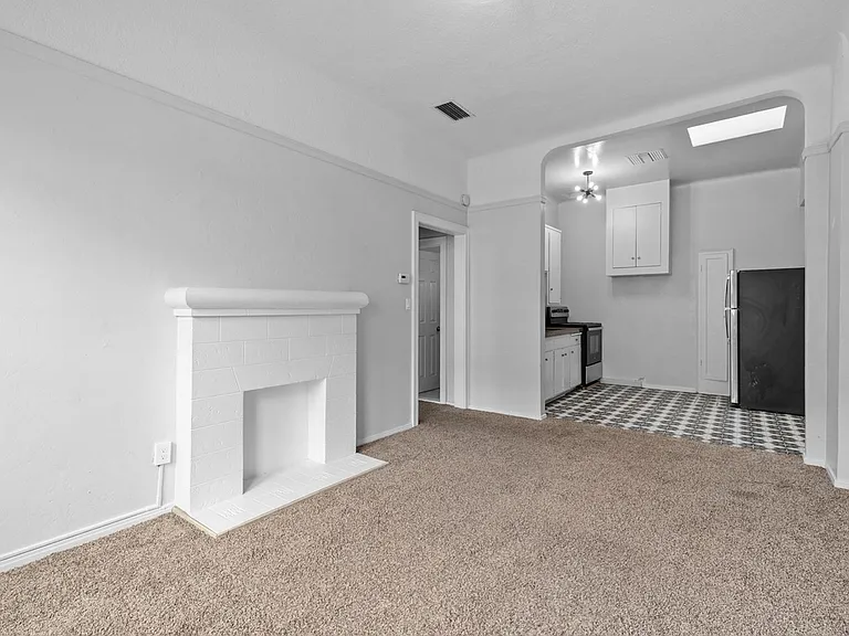 3843 Park Blvd #4 — Photo 6