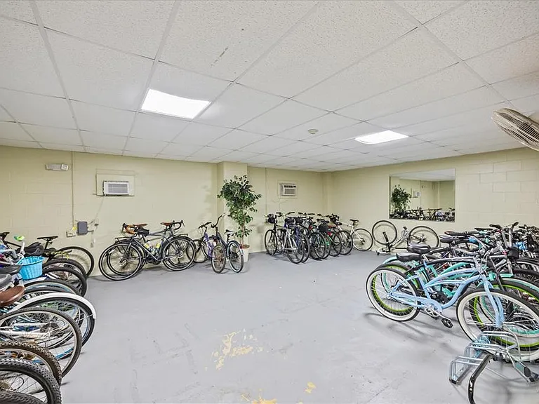 7200 Sunshine Skyway Ln S #6G — Photo 33