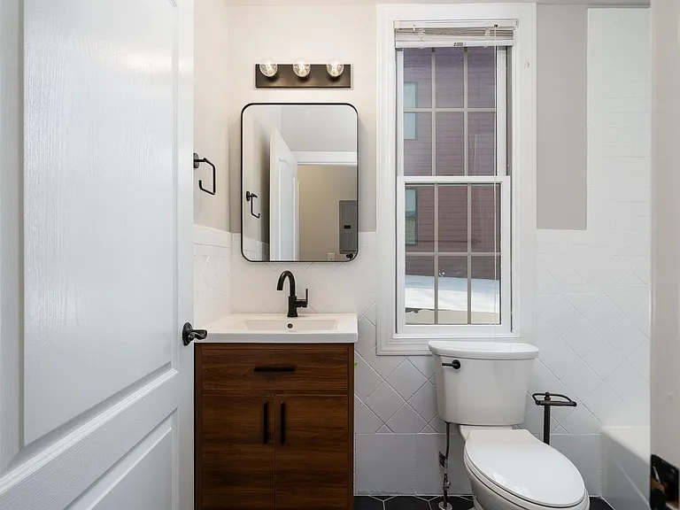 133 Brunswick St #2 — Photo 28