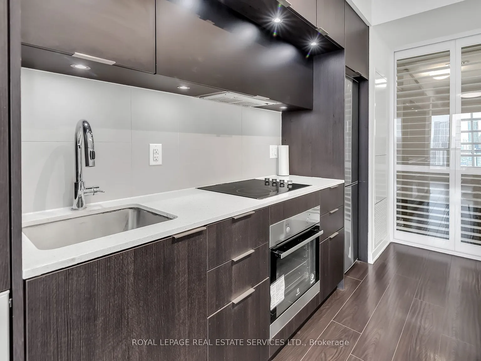 2 bed, $2,630 — Photo 4