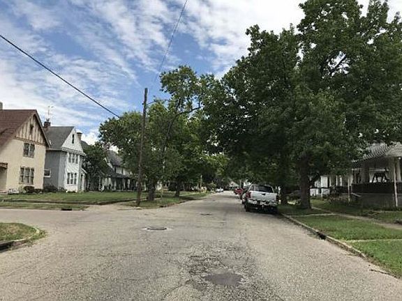 5th image of 1450 Maple Ave