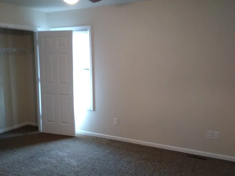 2101 Vichy Rd — Photo 11