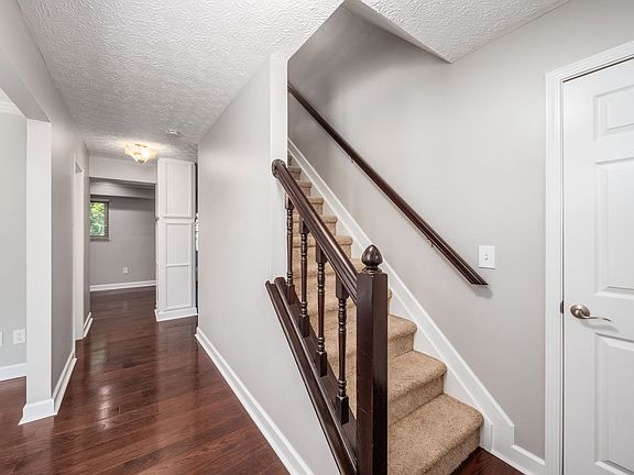 5th image of 6881 Erie Ct