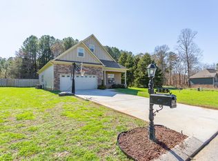 274 Twelve Oaks Dr, Rock Spring, GA 30739