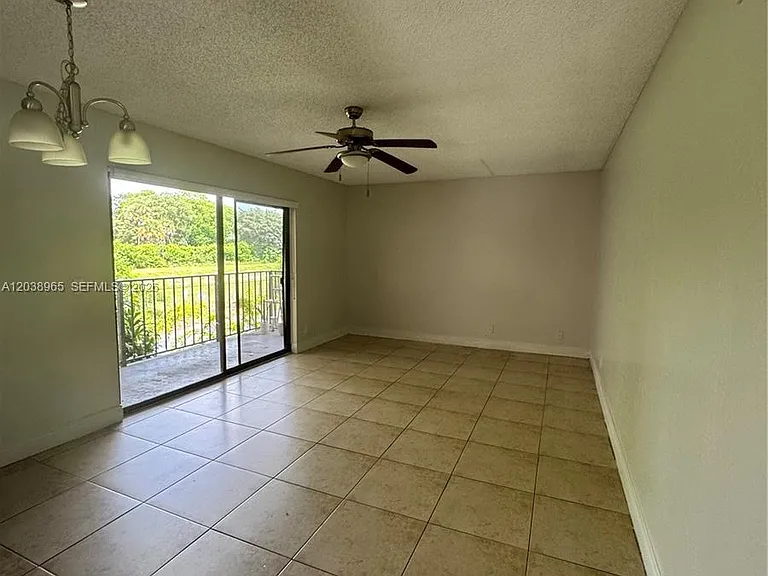1661 Balfour Point Dr #H — Photo 2