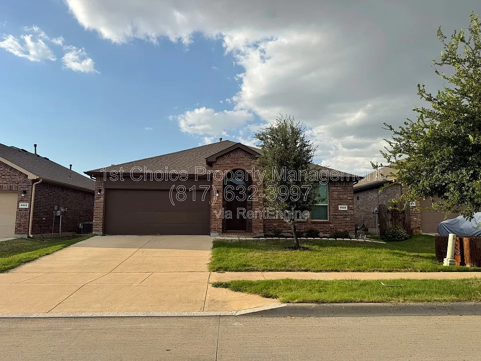 4928 Sugarcane Ln