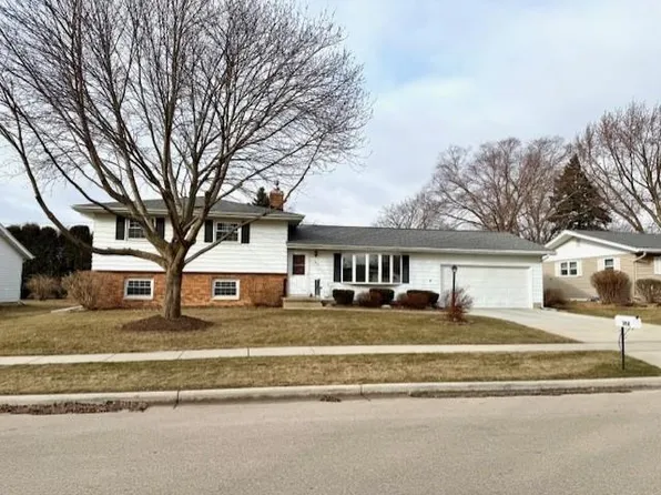 352 Miller St, Sun Prairie, WI 53590