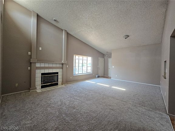 4th image of 104 Lucy Thompson St