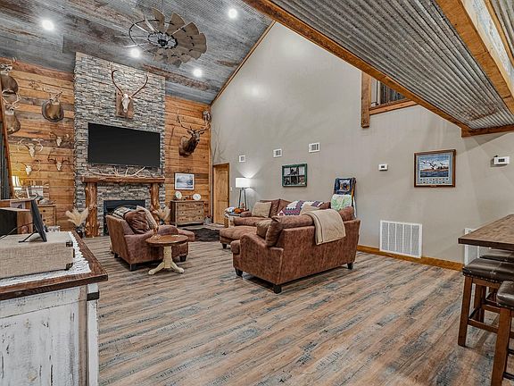 5th image of 1323 38 County Rd #304