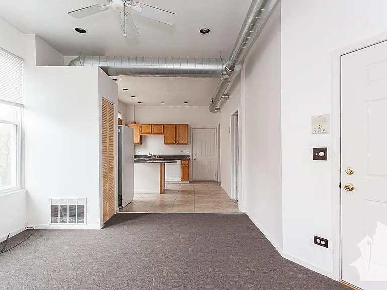 1310 N Artesian Ave #3F — Photo 3